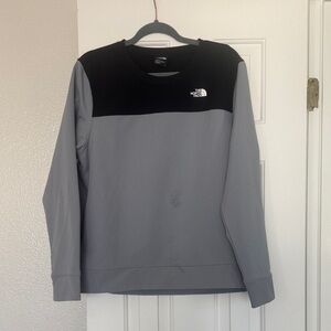 Northface Women’s Pullover Grey and Black Size Large